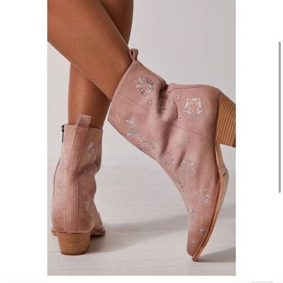 Free People Suede Embroidered Bowers Boots In Perfect Pink Size 7.5 (38) NIB - Picture 4 of 16